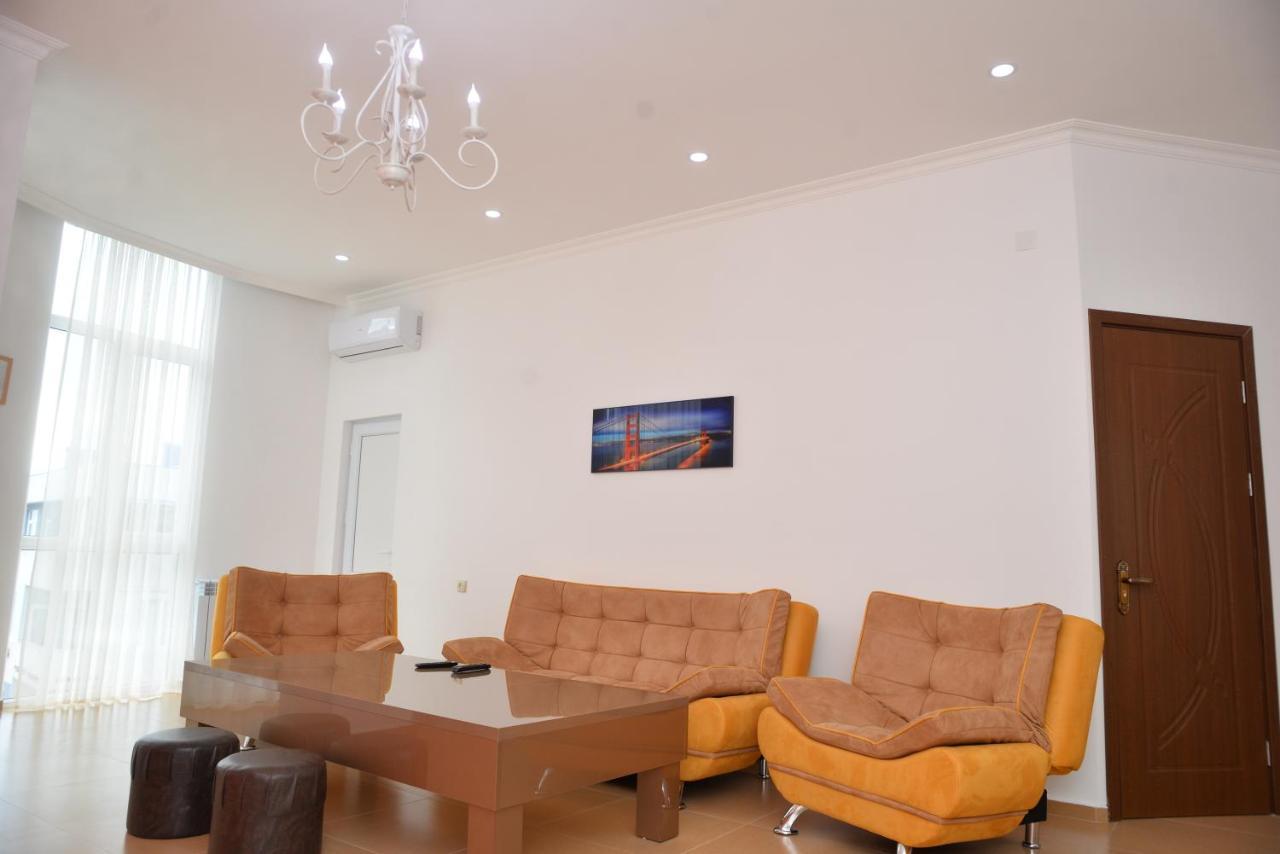 Orange Home Hotel Batumi Exterior foto