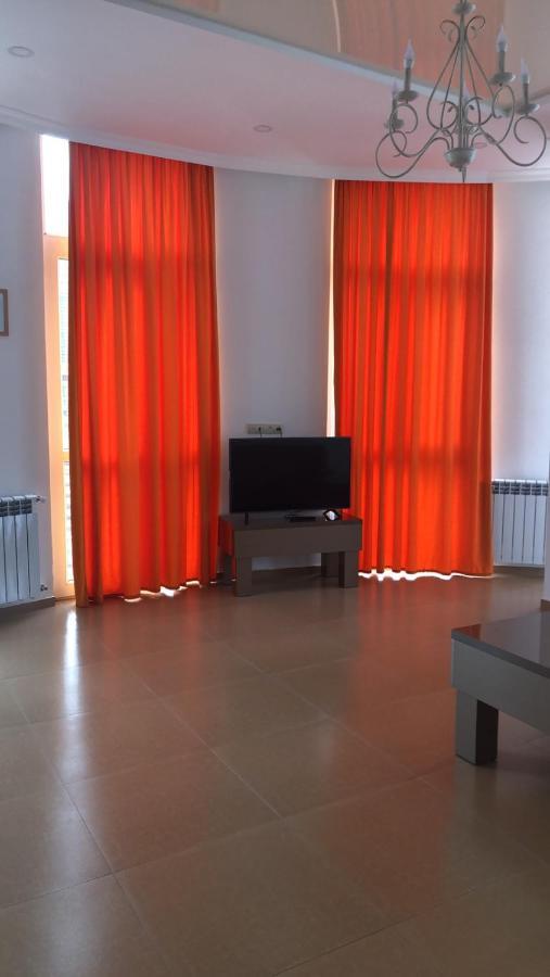 Orange Home Hotel Batumi Exterior foto