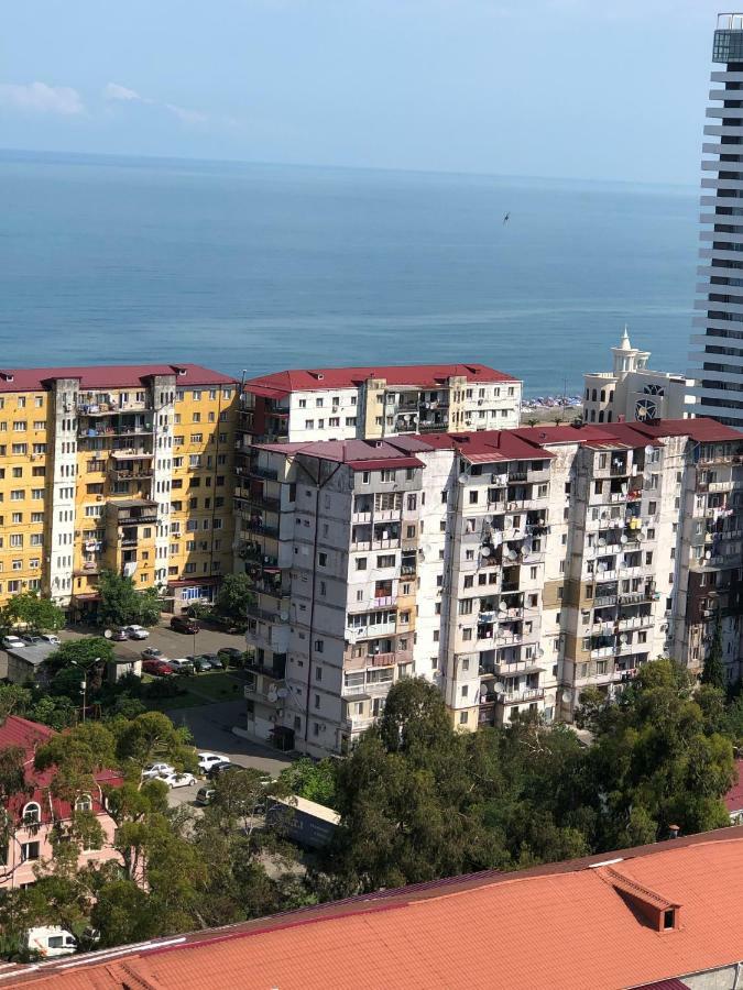 Orange Home Hotel Batumi Exterior foto